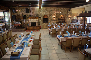 family restaurant kastoria